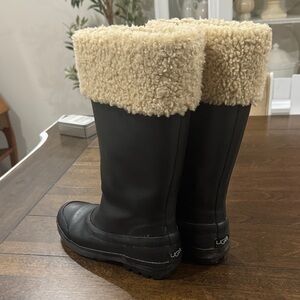 UGG Black Boots with Cream Shearling Cuff